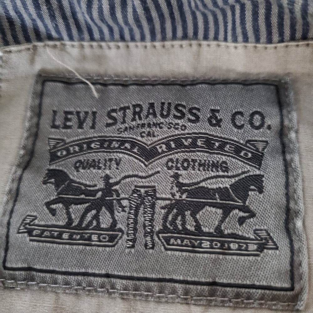 Jacket - Picture 3 of 4